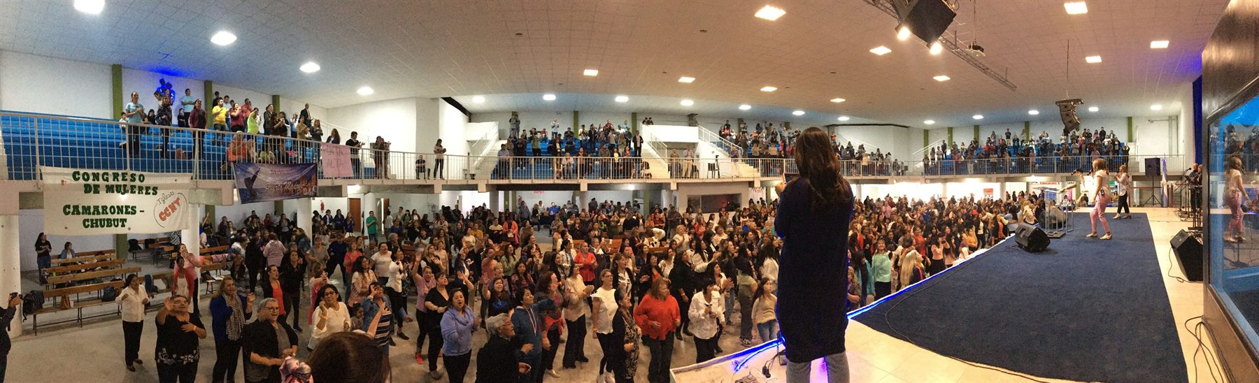 Congreso de mujeres del Centro Familiar Cristiano en Puerto Madryn